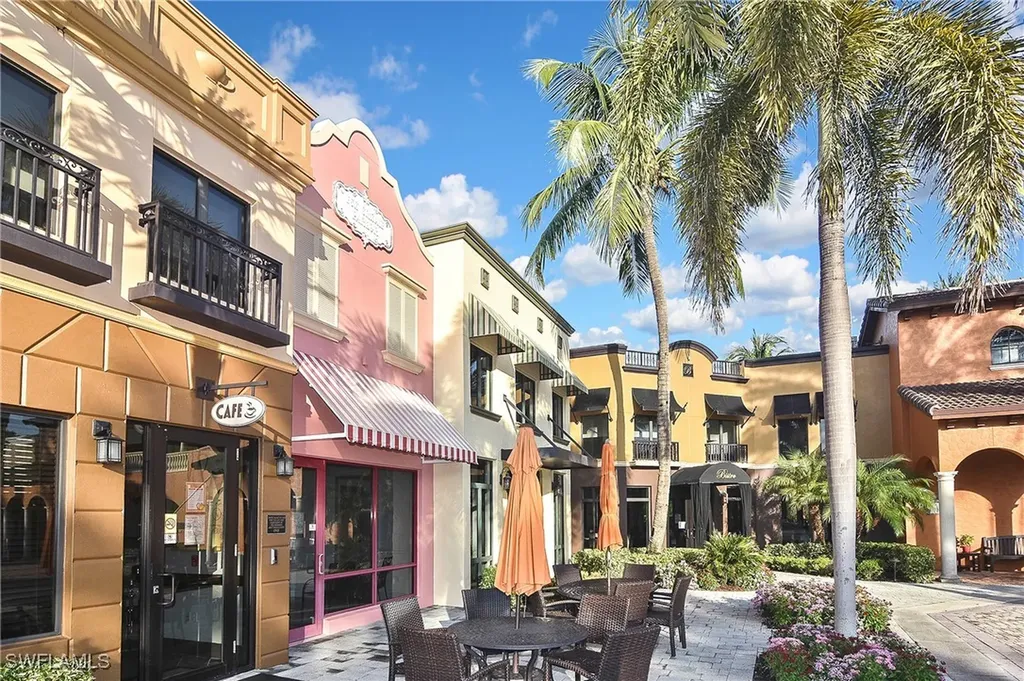 8949 Malibu Street Naples FL 34113