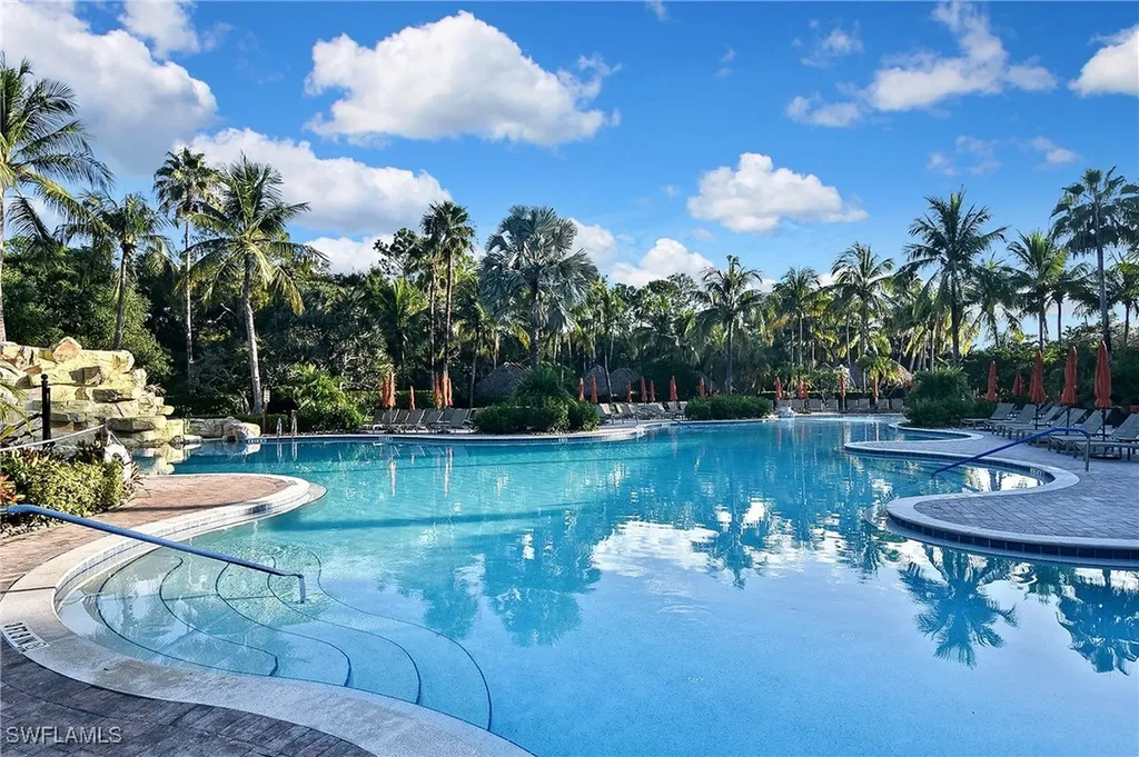 8949 Malibu Street Naples FL 34113