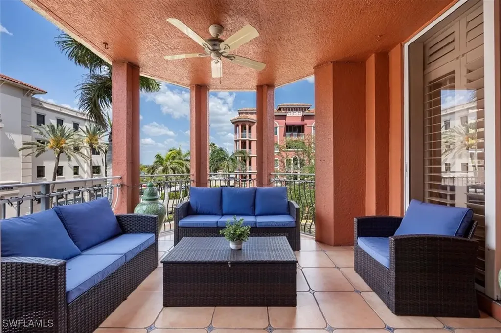 410 Bayfront Place Naples FL 34102