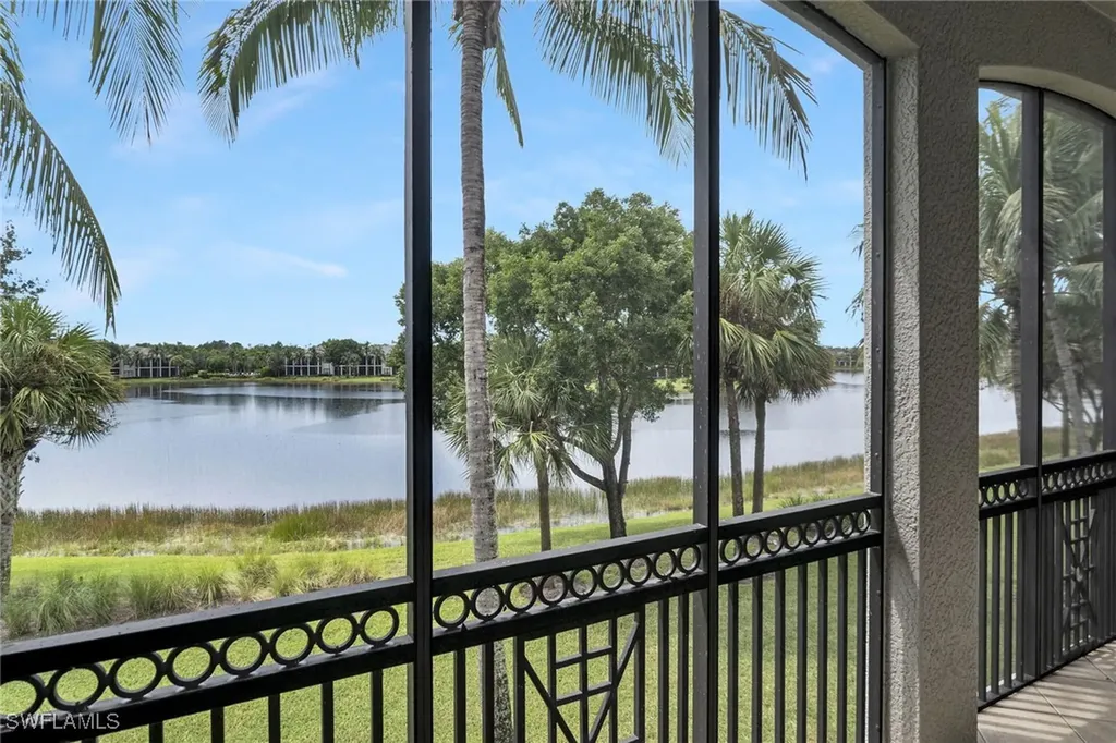 9255 Museo Circle W Naples FL 34114