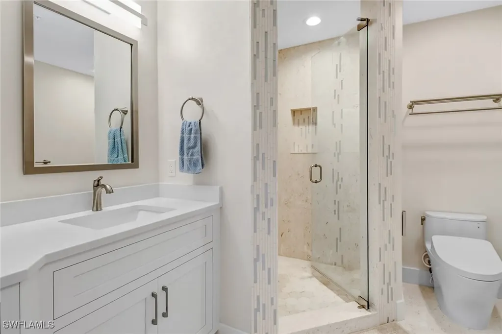 401 Bayfront Place Naples FL 34102