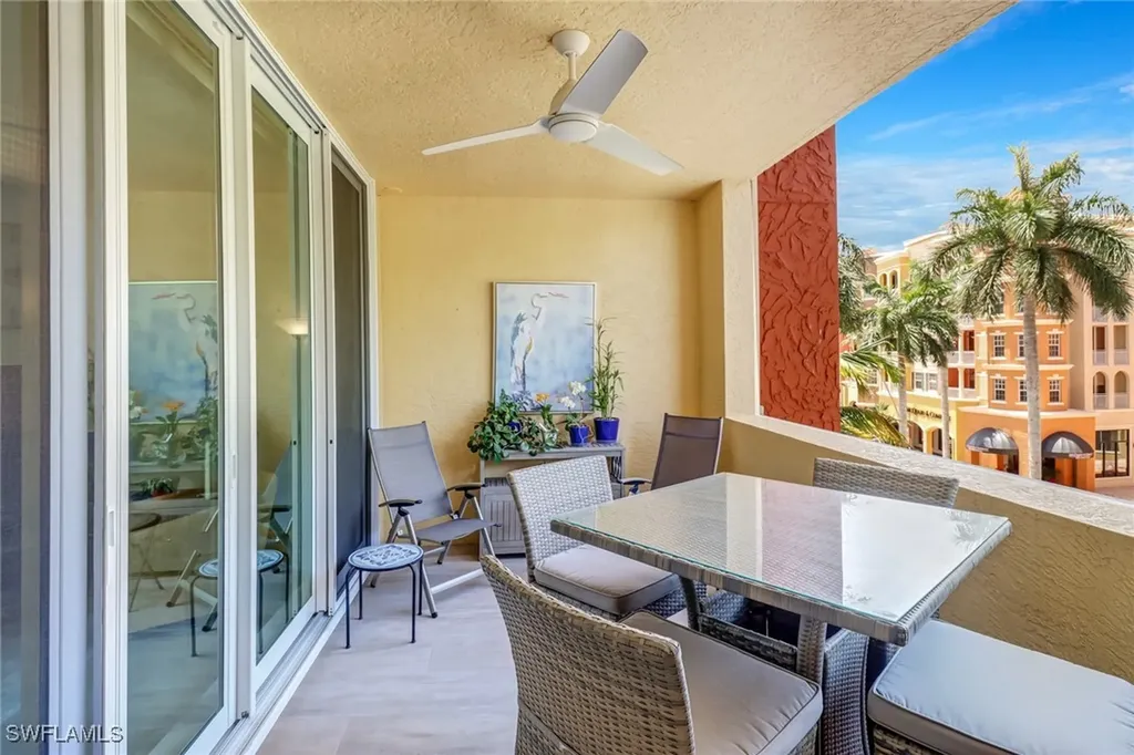 401 Bayfront Place Naples FL 34102