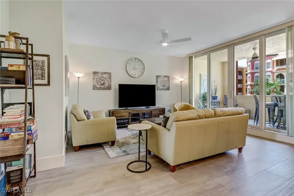 401 Bayfront Place Naples FL 34102