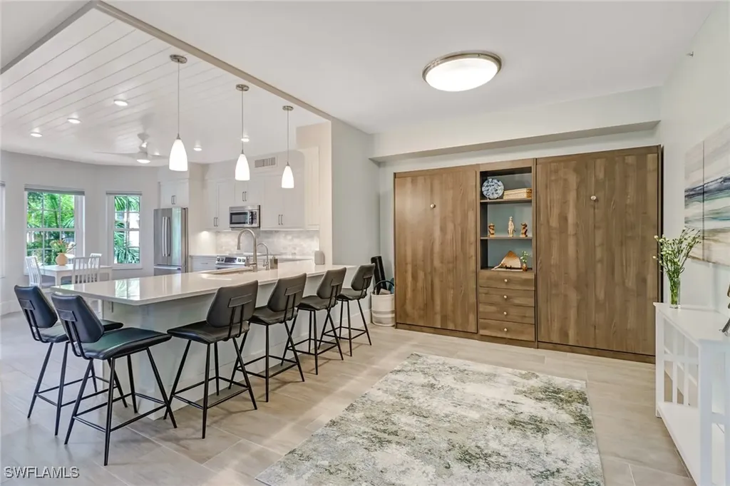 401 Bayfront Place Naples FL 34102