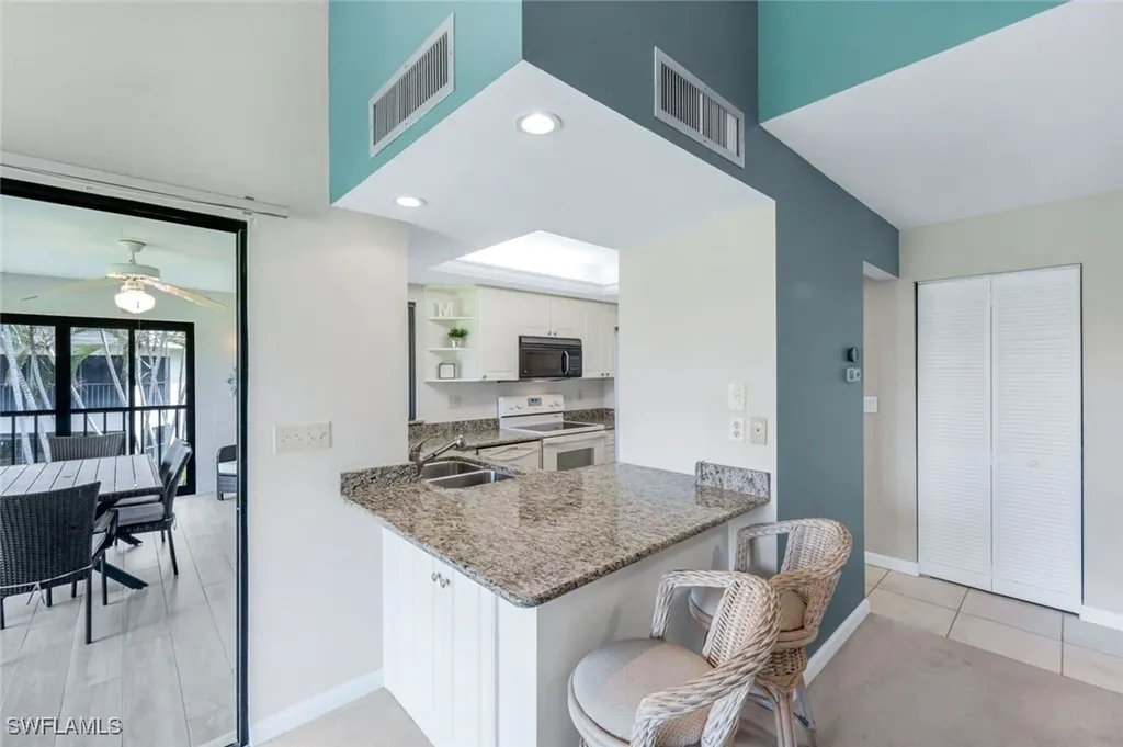 5585 Trailwinds Drive Fort Myers FL 33907
