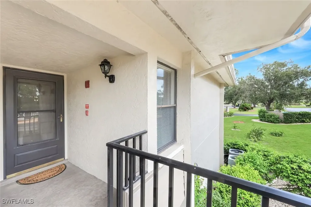 5585 Trailwinds Drive Fort Myers FL 33907