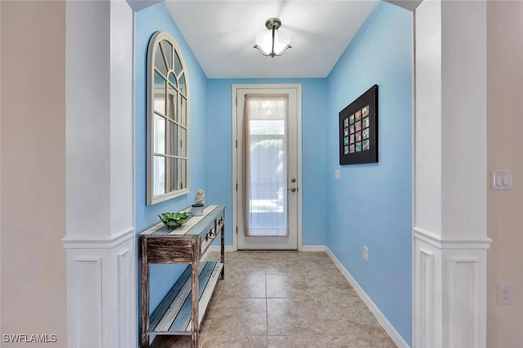 14940 Edgewater Circle Naples FL 34114