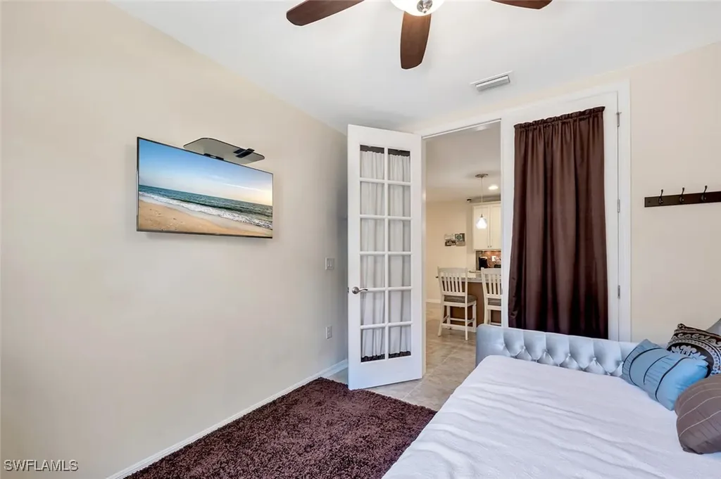 14940 Edgewater Circle Naples FL 34114