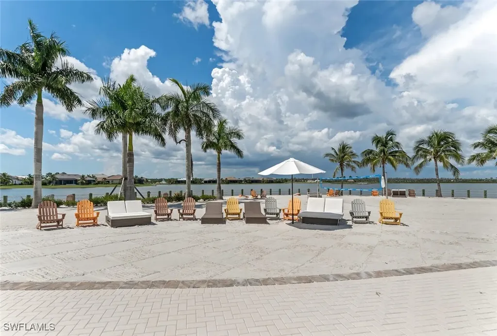 14940 Edgewater Circle Naples FL 34114