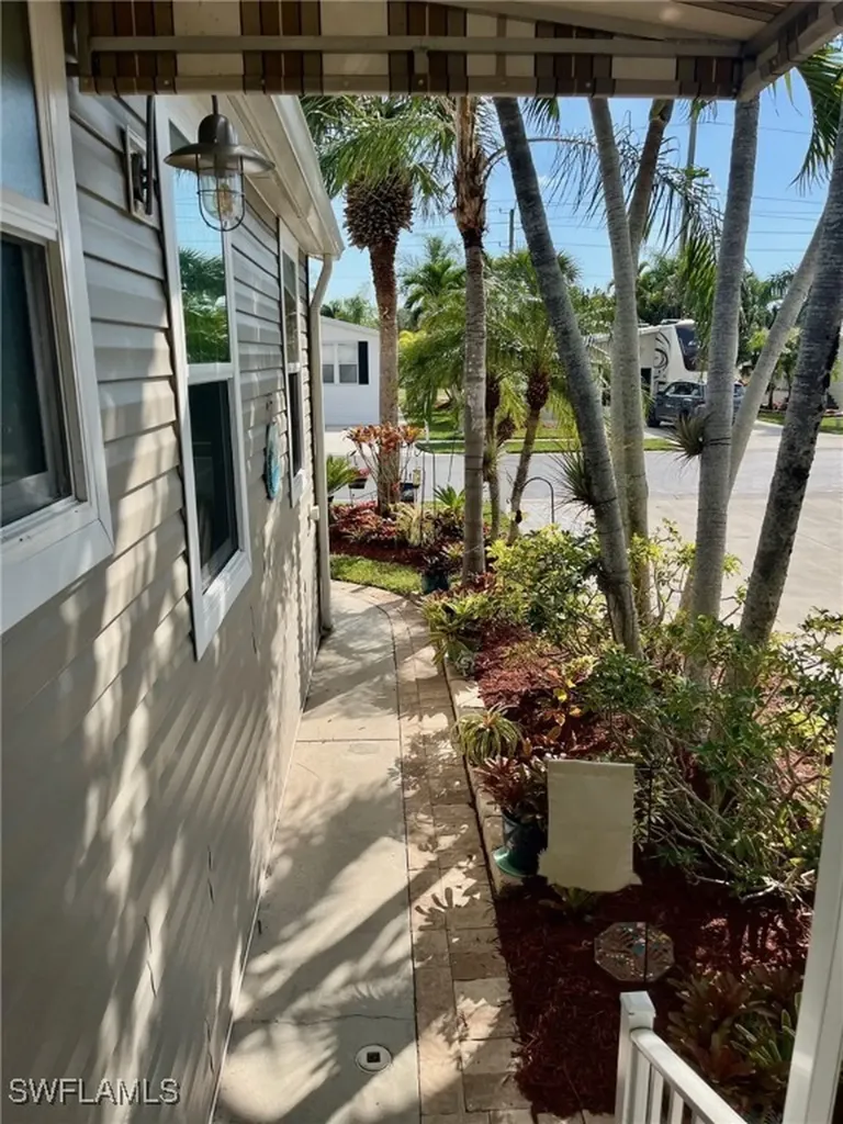 1382 Silver Lakes Boulevard Naples FL 34114