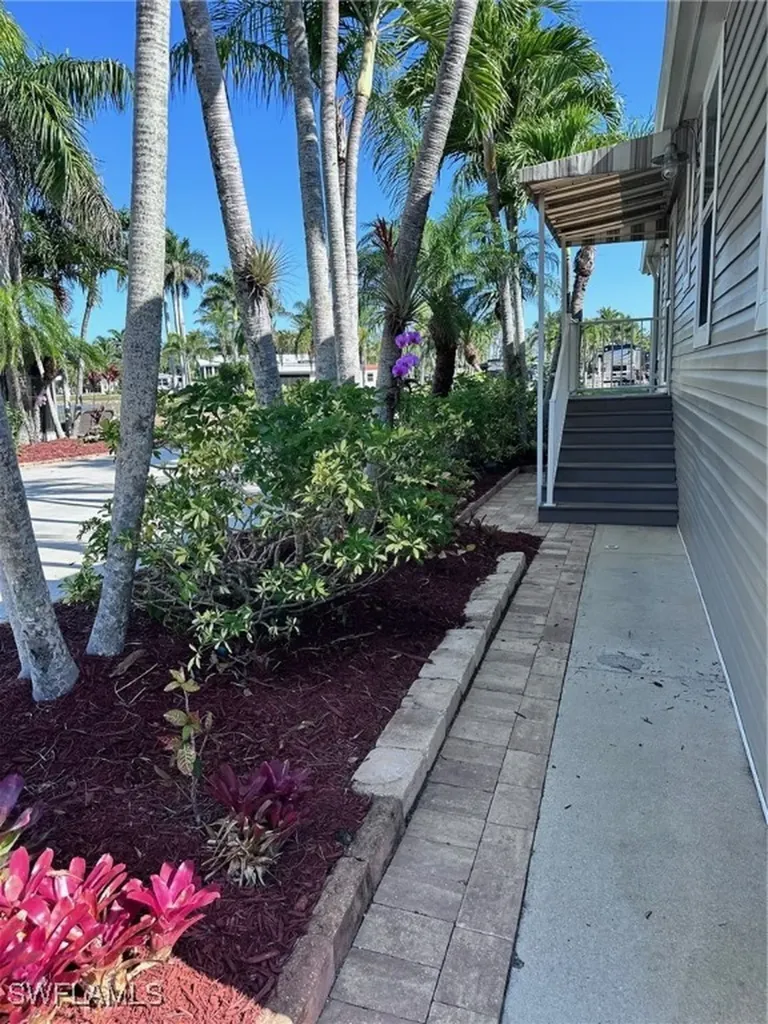 1382 Silver Lakes Boulevard Naples FL 34114