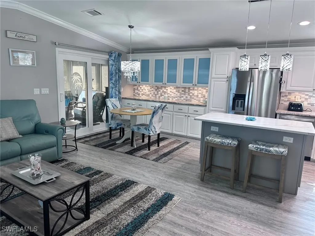 1382 Silver Lakes Boulevard Naples FL 34114