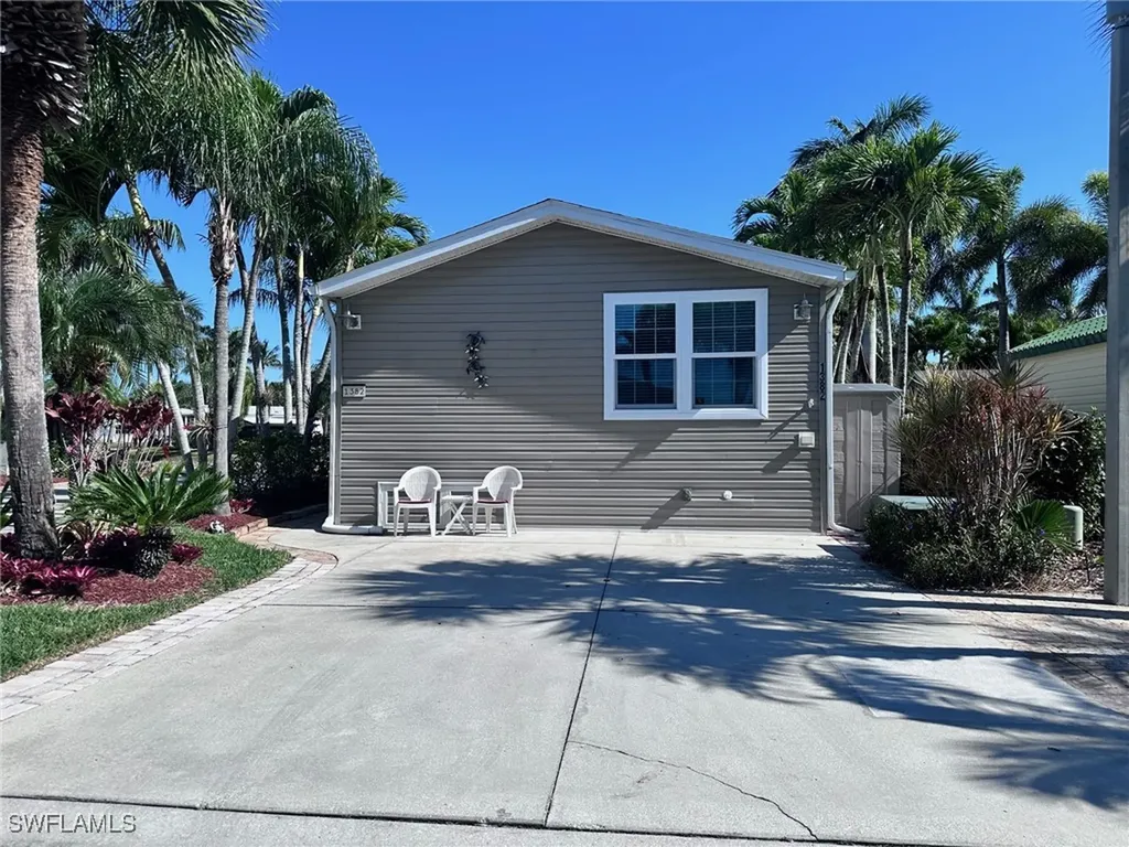 1382 Silver Lakes Boulevard Naples FL 34114