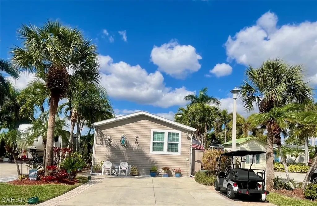1382 Silver Lakes Boulevard Naples FL 34114