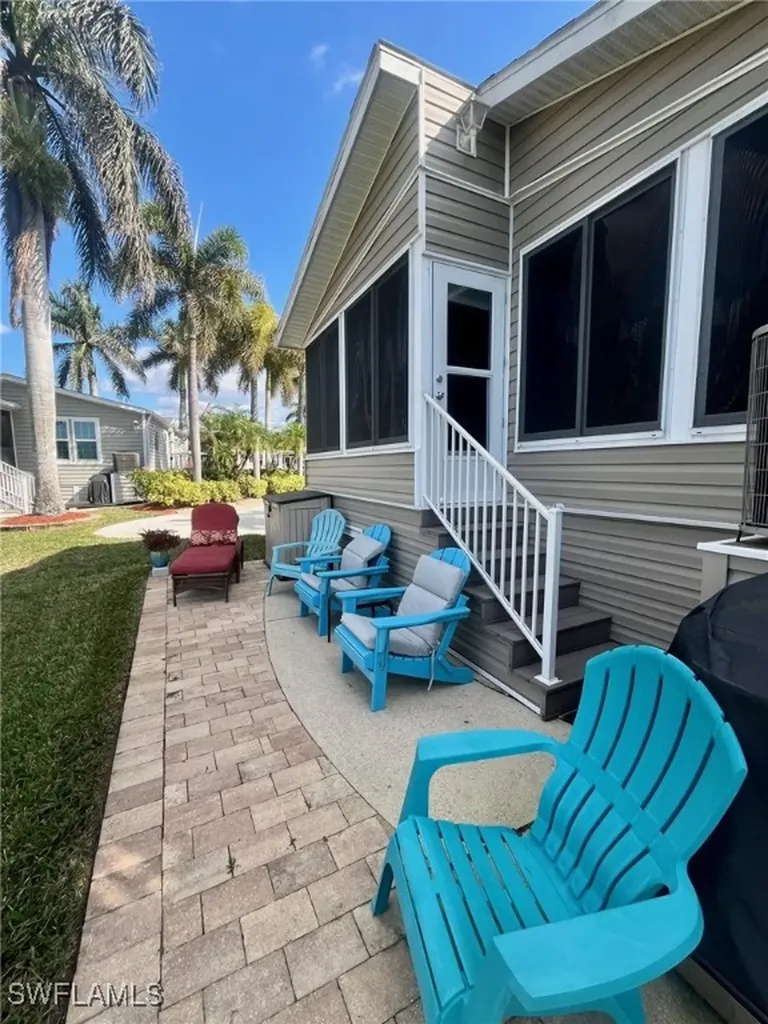 1382 Silver Lakes Boulevard Naples FL 34114