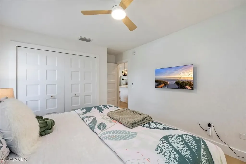 4523 Fluvia Avenue Naples FL 34103