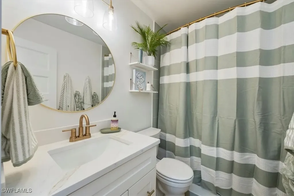 4523 Fluvia Avenue Naples FL 34103