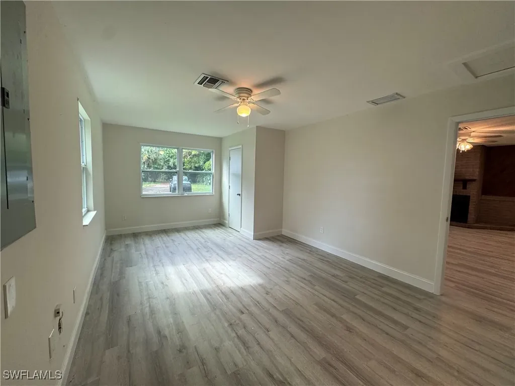 221 18th Avenue NW Naples FL 34120
