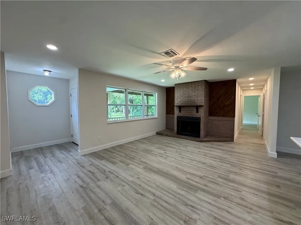 221 18th Avenue NW Naples FL 34120