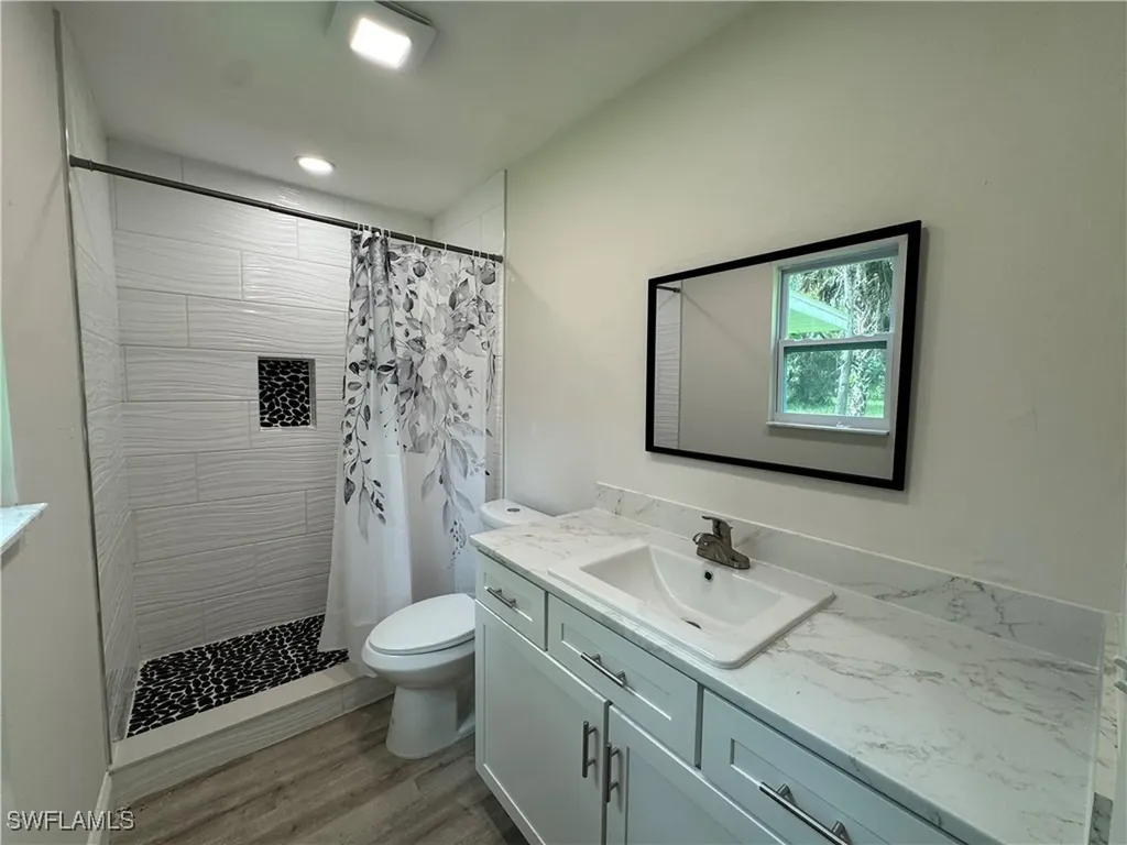 221 18th Avenue NW Naples FL 34120