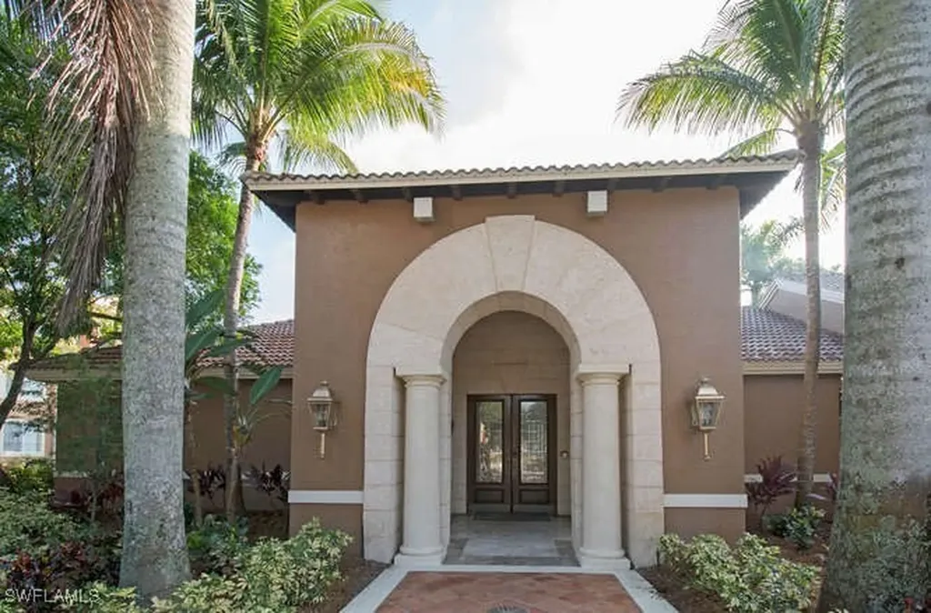 1220 Reserve Way Naples FL 34105