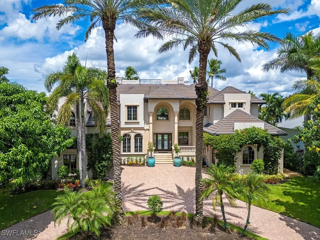 Naples FL, 651 21ST Avenue S