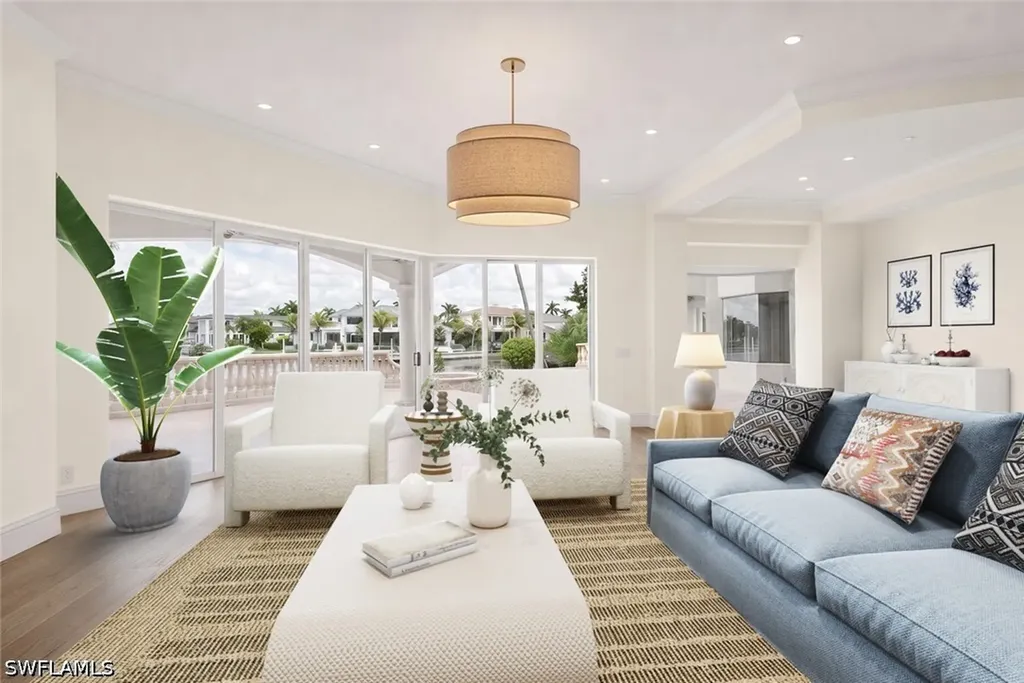 651 21st Avenue S Naples FL 34102