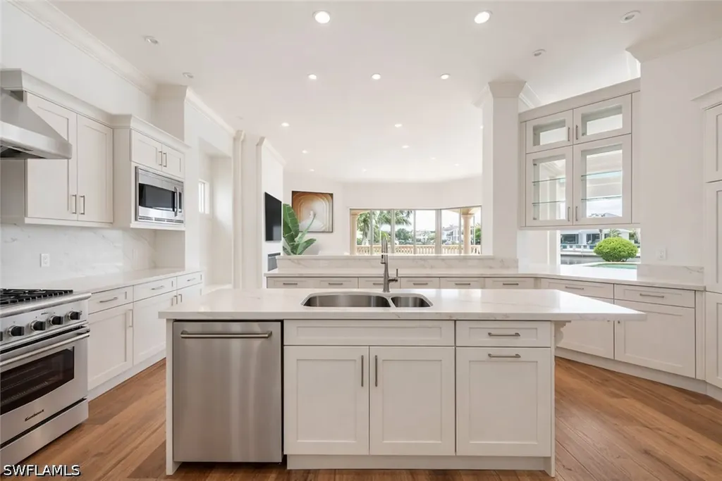 651 21st Avenue S Naples FL 34102