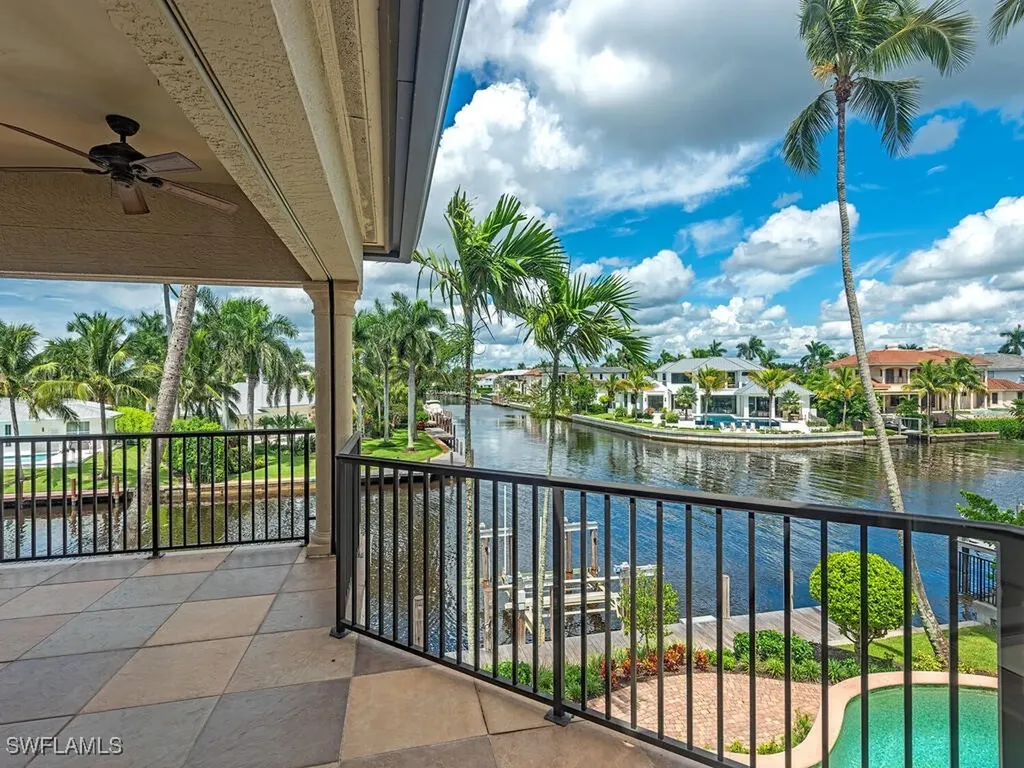 651 21st Avenue S Naples FL 34102