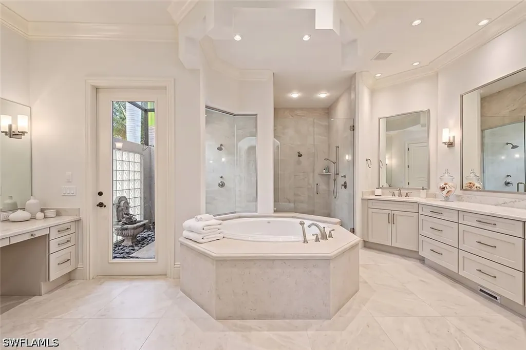 651 21st Avenue S Naples FL 34102