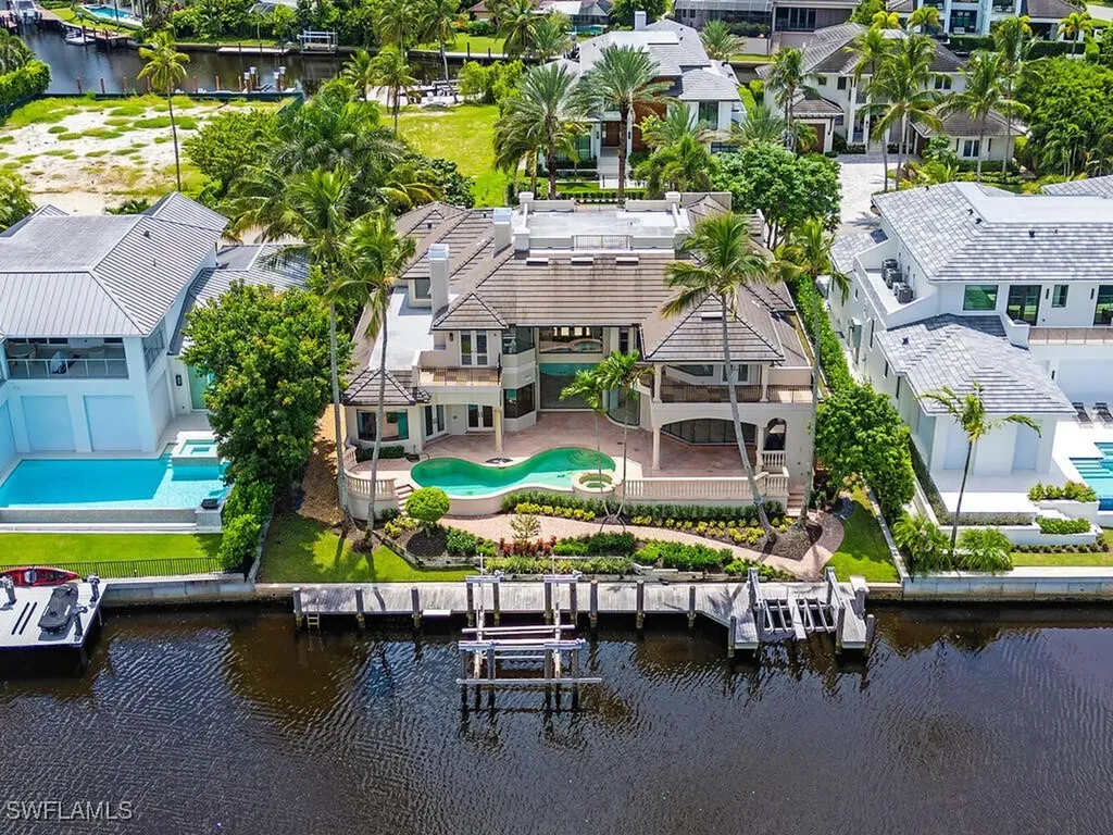 651 21st Avenue S Naples FL 34102