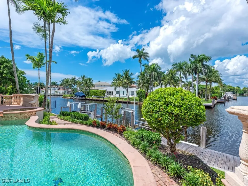 651 21st Avenue S Naples FL 34102