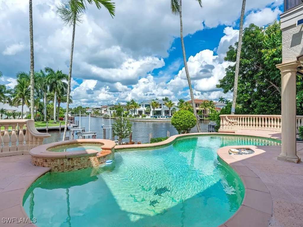 651 21st Avenue S Naples FL 34102