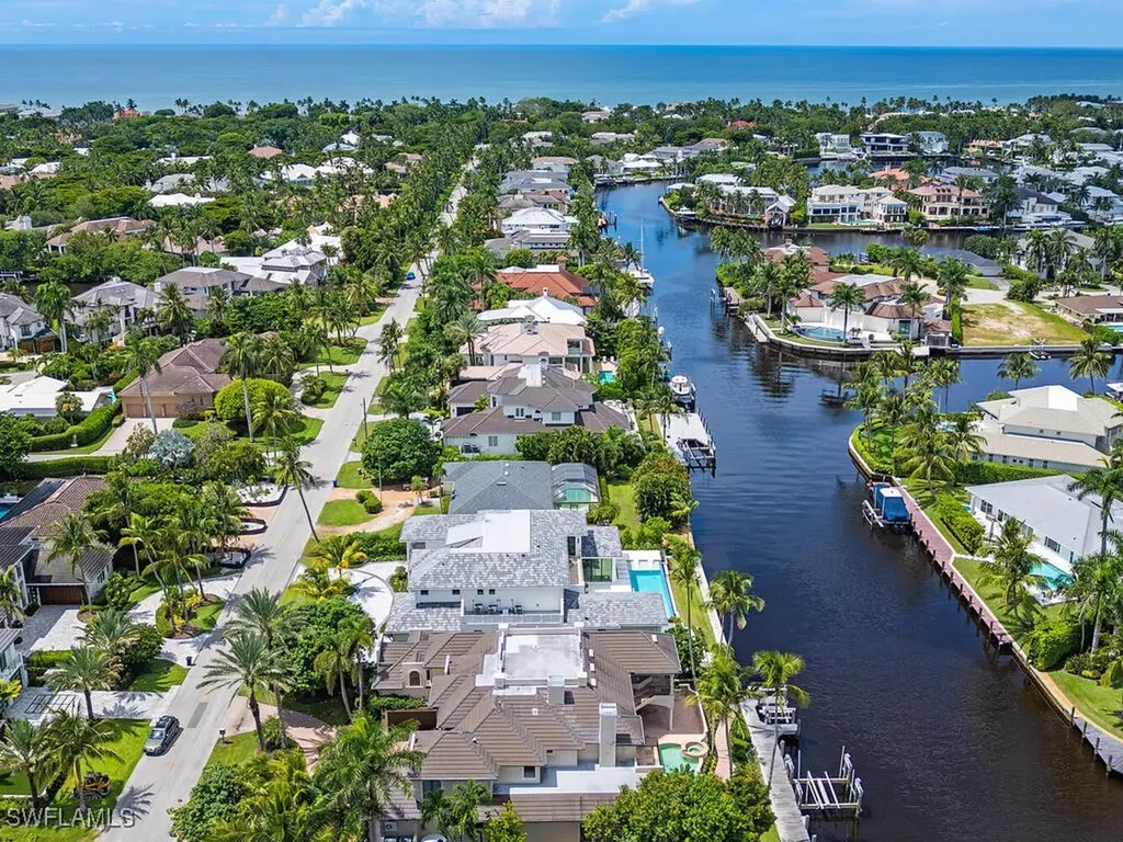 651 21st Avenue S Naples FL 34102