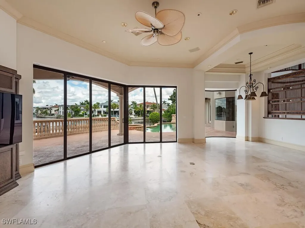 651 21st Avenue S Naples FL 34102