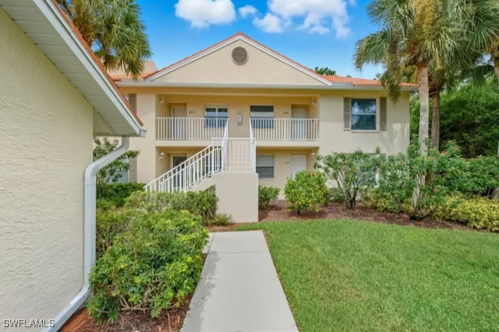 145 Robin Hood Circle Naples FL 34104