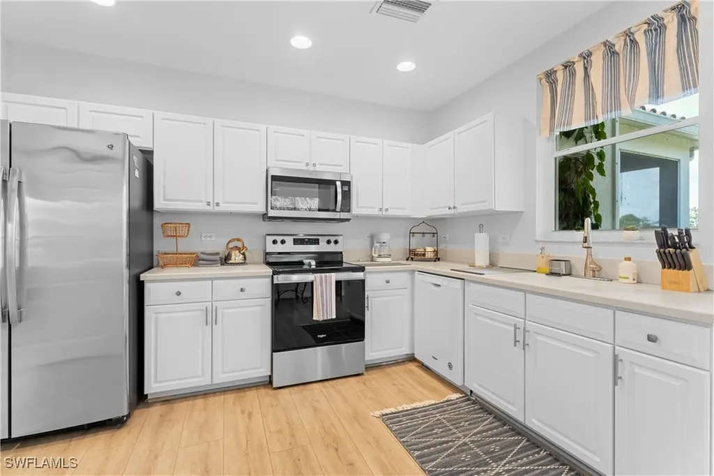 8217 Parkstone Place Naples FL 34120