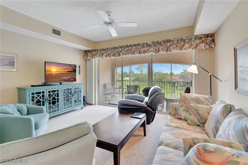 992 Woodshire Lane Naples FL 34105