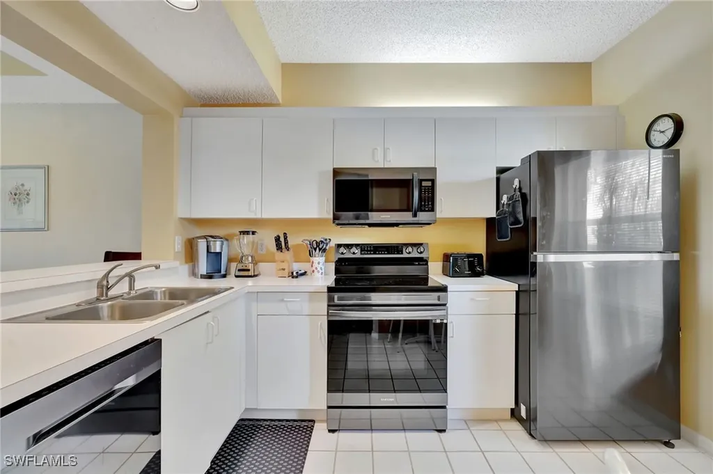 992 Woodshire Lane Naples FL 34105