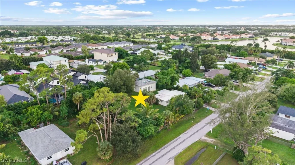 2670 Storter Avenue Naples FL 34112