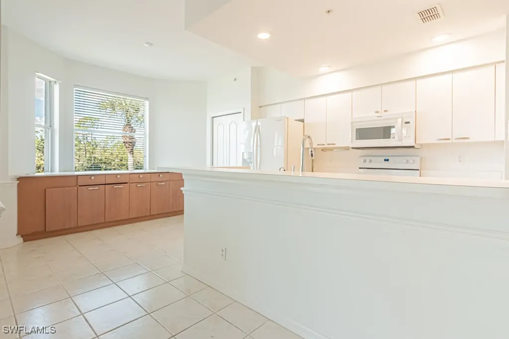 7605 Arbor Lakes Court Naples FL 34112