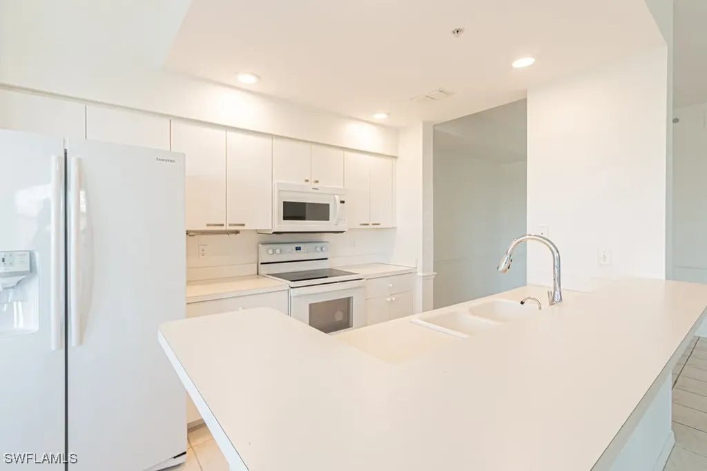 7605 Arbor Lakes Court Naples FL 34112