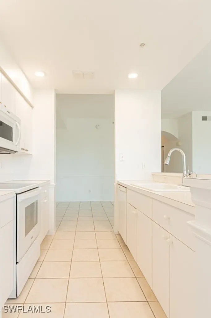 7605 Arbor Lakes Court Naples FL 34112