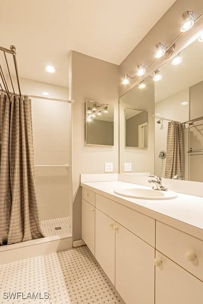 7605 Arbor Lakes Court Naples FL 34112