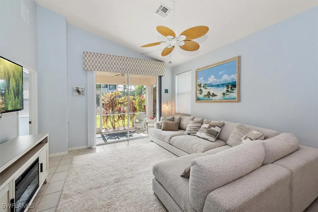 4274 Avian Avenue Fort Myers FL 33916