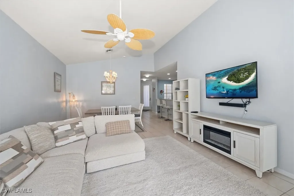 4274 Avian Avenue Fort Myers FL 33916