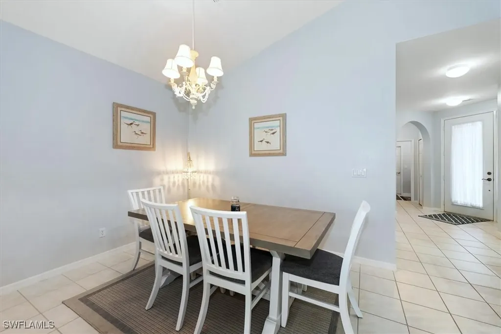 4274 Avian Avenue Fort Myers FL 33916