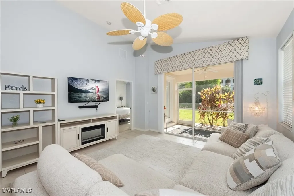 4274 Avian Avenue Fort Myers FL 33916