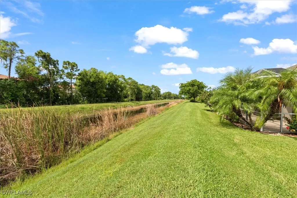 4274 Avian Avenue Fort Myers FL 33916