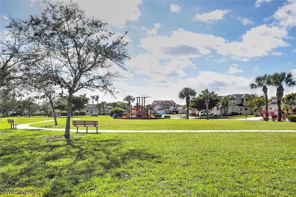 4274 Avian Avenue Fort Myers FL 33916